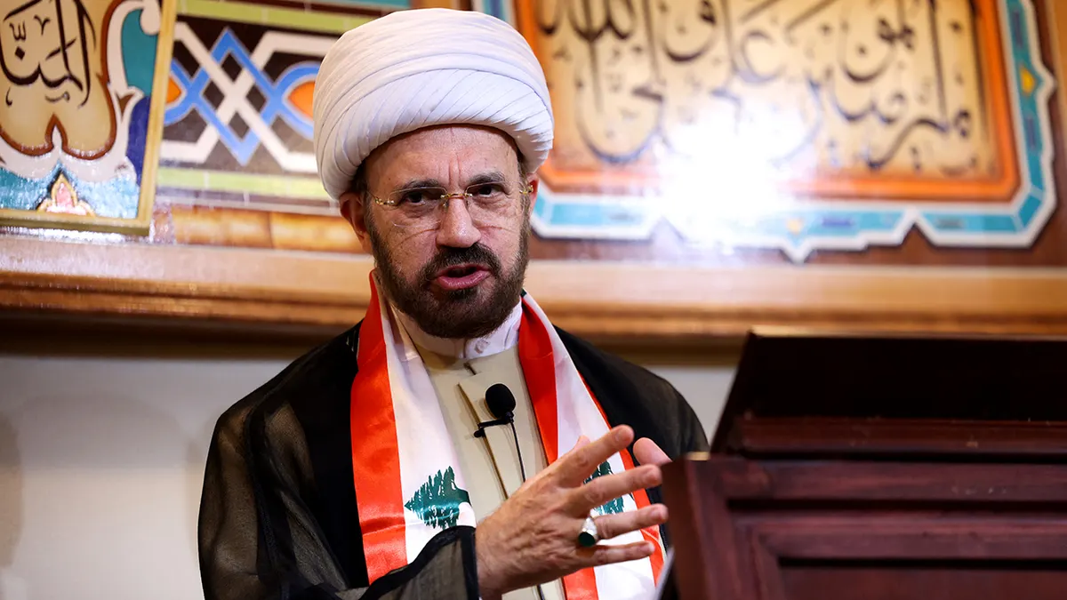 Dems dismiss concern about ties to radical Imam after Fox inquiry sparks photo purge Dems dismiss concern about ties to radical Imam after Fox inquiry sparks photo purge
