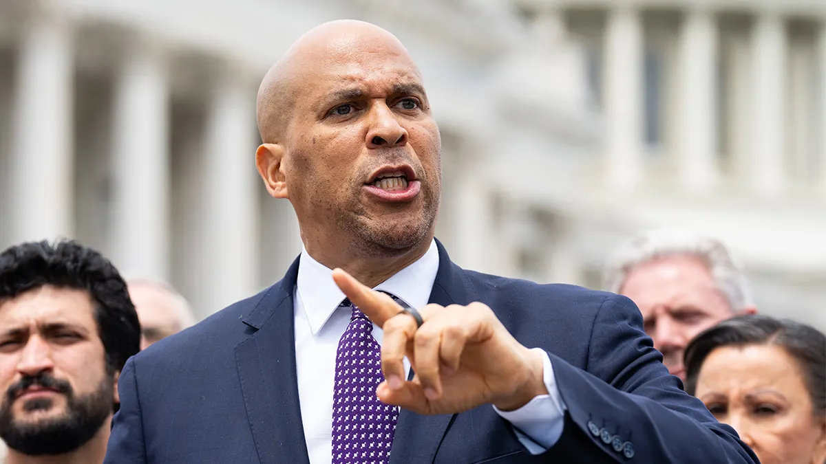 Booker calls Michigan Democrats ‘foot soldiers’ in 2028 demo