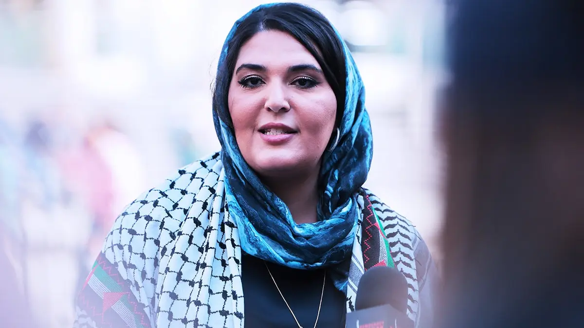 Pro-Palestinian activist refuses to condemn political violence after foiled plot against her