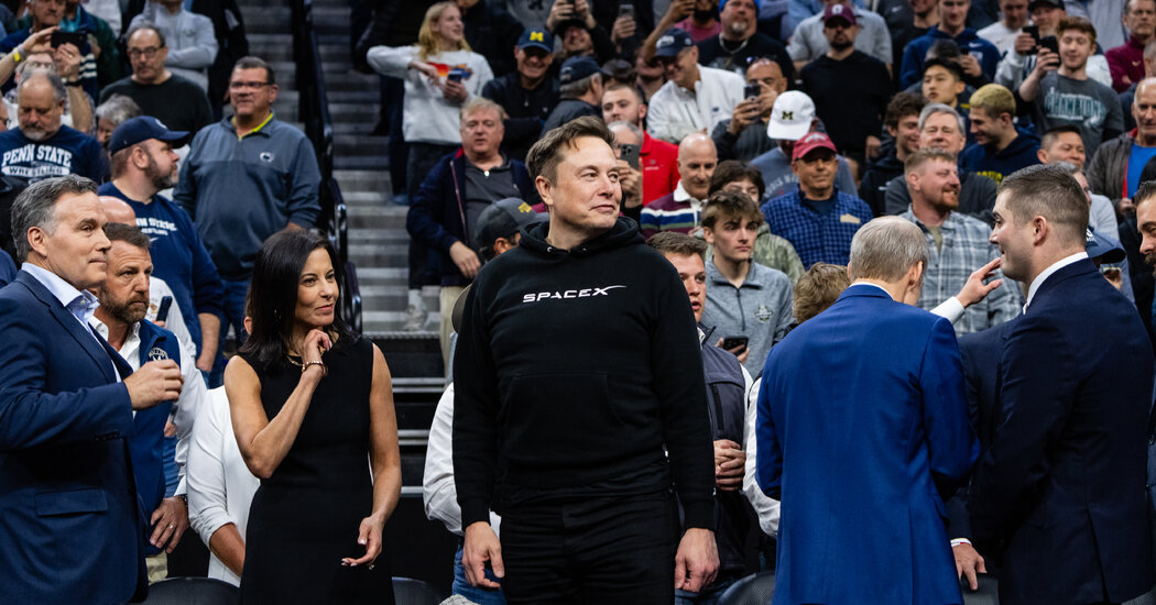 SpaceX’s Unconventional Corporate Arrangements Favor Elon Musk SpaceX’s Unconventional Corporate Arrangements Favor Elon Musk
