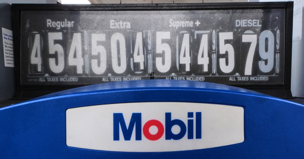 Oil Jumps as Violence Flares After Trump’s Offer to Help Ships Through Strait