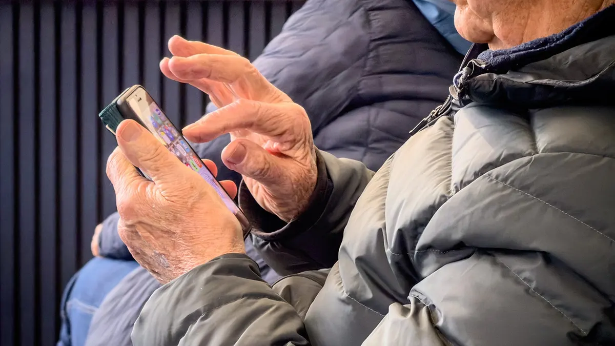 Why text message codes may not protect your bank account from scammers Why text message codes may not protect your bank account from scammers