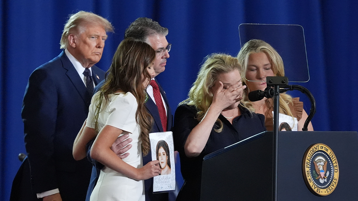 Slain Chicago freshman’s parents join Trump rally against sanctuary cities