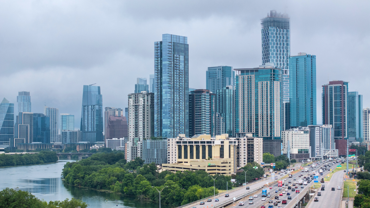 Texas leads nation in corporate relocations as companies flee blue states Texas leads nation in corporate relocations as companies flee blue states