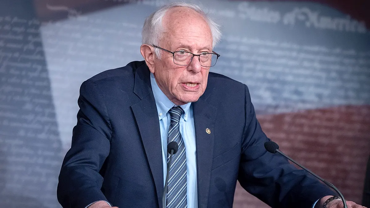 Bernie Sanders lashes out at reporter over Maine candidate’s Reddit posts