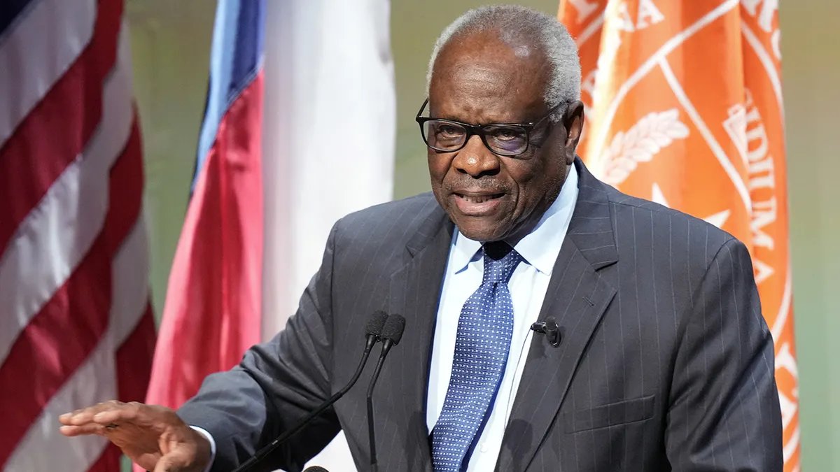 Clarence Thomas accuses California, Washington of undermining immigration laws Clarence Thomas accuses California, Washington of undermining immigration laws