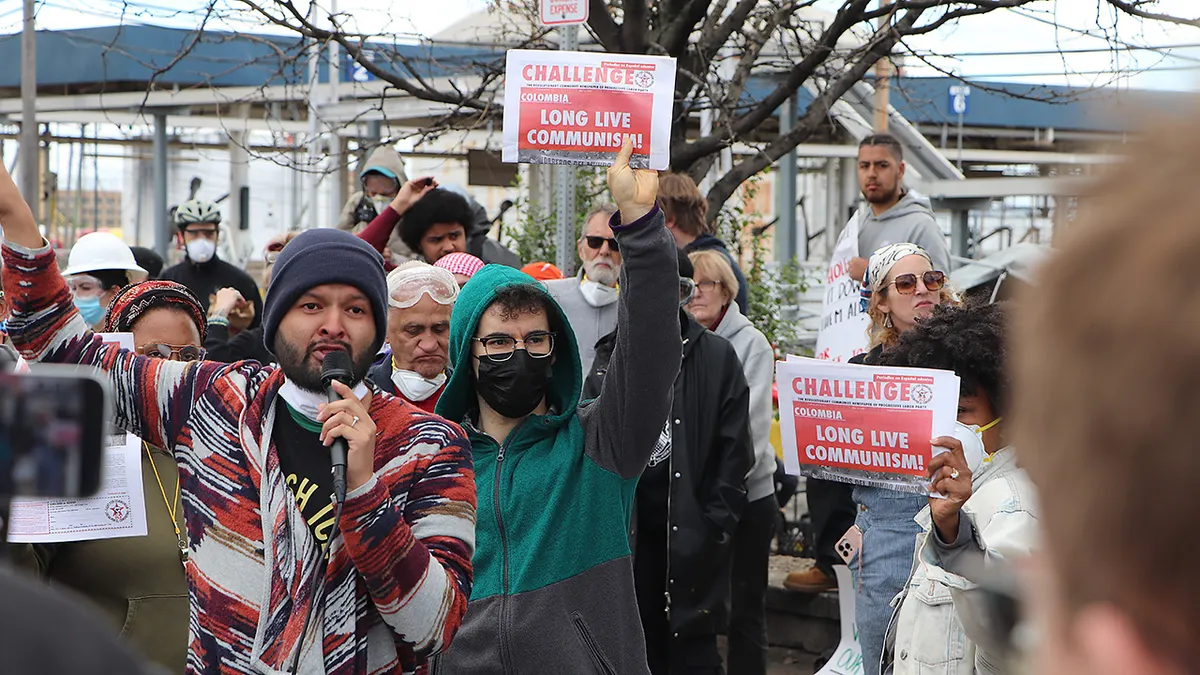 Proud Boys, communist groups clash at New Jersey ICE detention center protest Proud Boys, communist groups clash at New Jersey ICE detention center protest