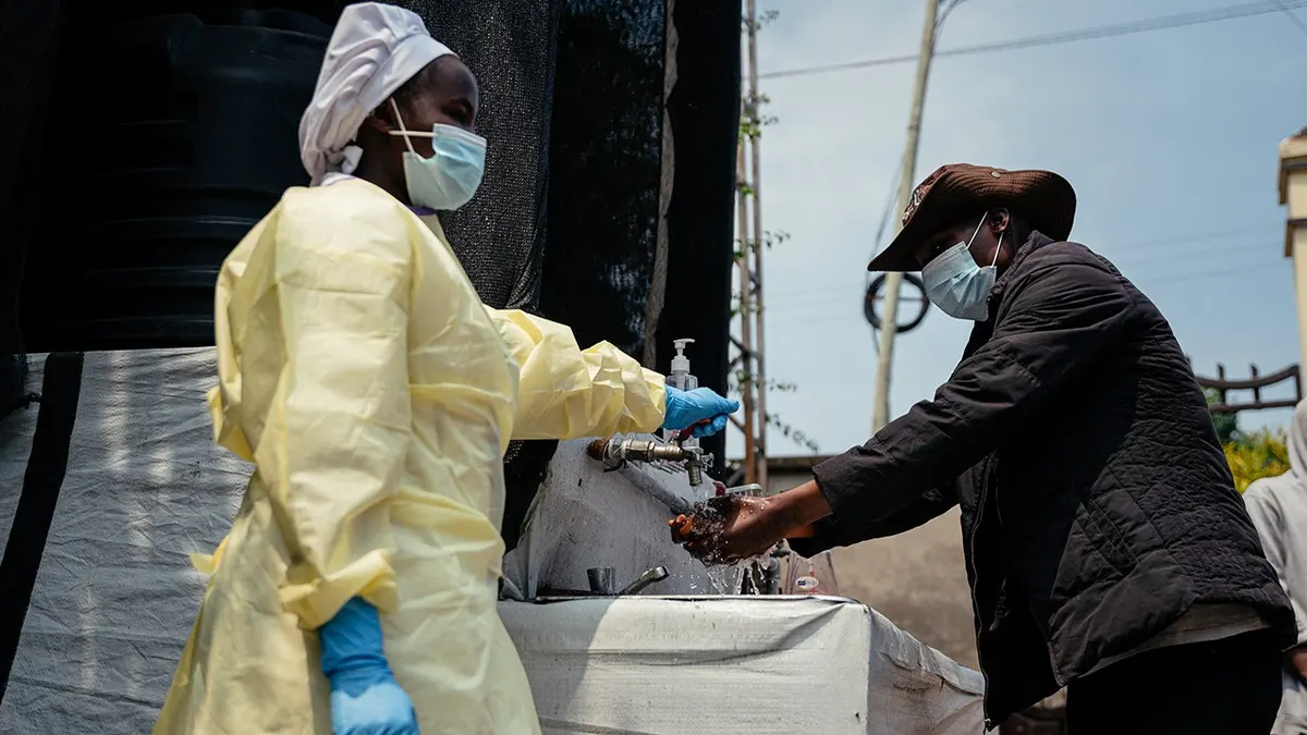 Experts discuss Ebola threat to US as American tests positive for virus Experts discuss Ebola threat to US as American tests positive for virus