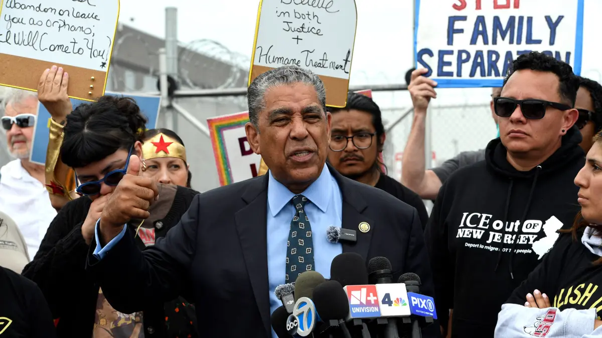 Rep. Espaillat waves court order to enter Newark ICE detention center