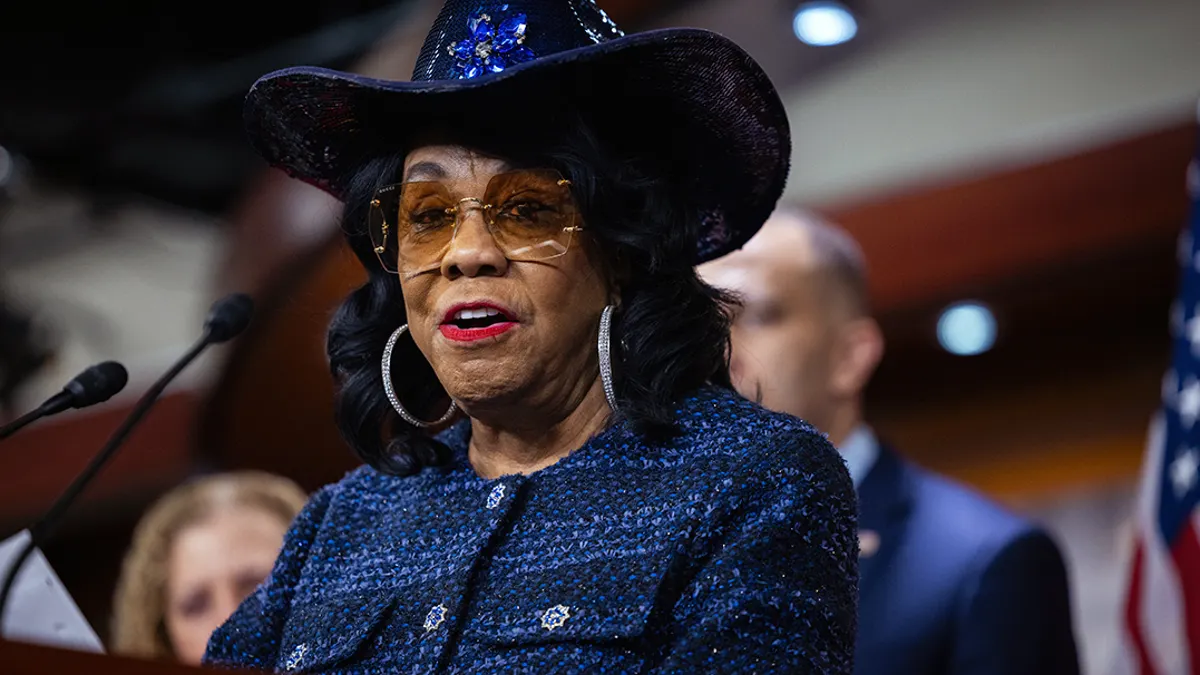 Longtime Democrat known for bedazzled cowboy hats won’t seek reelection Longtime Democrat known for bedazzled cowboy hats won’t seek reelection